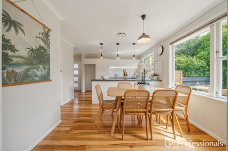 Photo of property in 18 Barberry Grove, Maungaraki, Lower Hutt, 5010