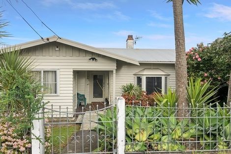 Photo of property in 8a Maungarei Road, Remuera, Auckland, 1050