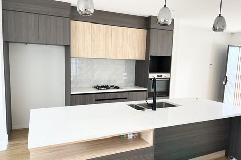 Photo of property in 14 Kairakau Street, Takanini, 2110