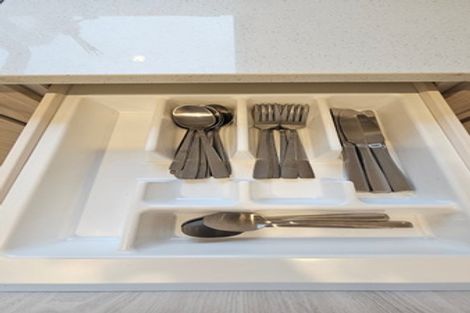 Photo of property in 10/23 Awaroa Road, Sunnyvale, Auckland, 0612