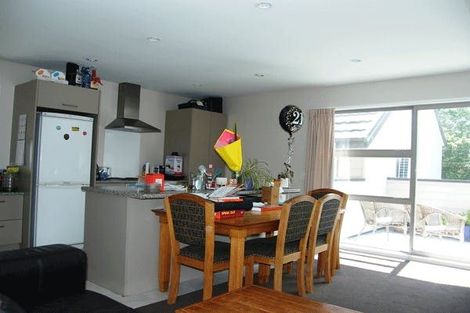 Photo of property in 2/100 Hastings Street West, Sydenham, Christchurch, 8023