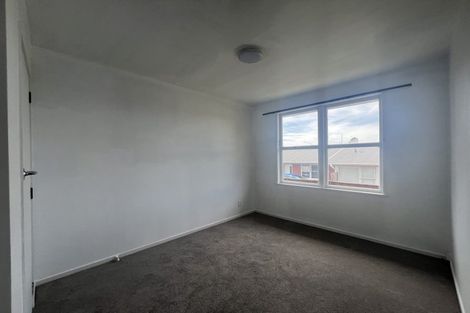 Photo of property in 2/47 Felton Mathew Avenue, Saint Johns, Auckland, 1072