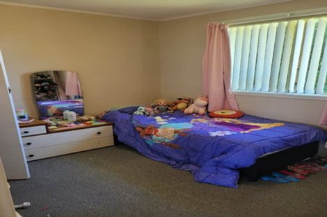 Photo of property in 21 Maui Pomare Street, Blockhouse Bay, Auckland, 0600