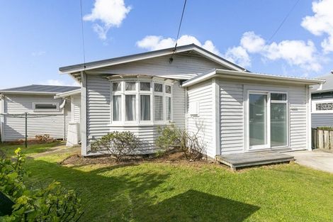 Photo of property in 94 Kauri Street, Miramar, Wellington, 6022