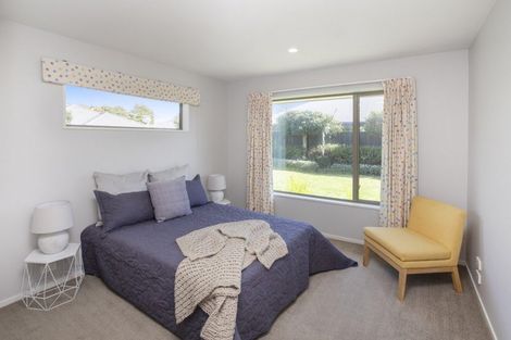 Photo of property in 21 Six Silvers Avenue, Halswell, Christchurch, 8025