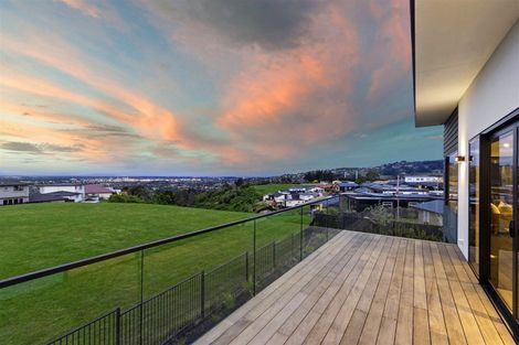 Photo of property in 129 Penruddock Rise, Westmorland, Christchurch, 8025