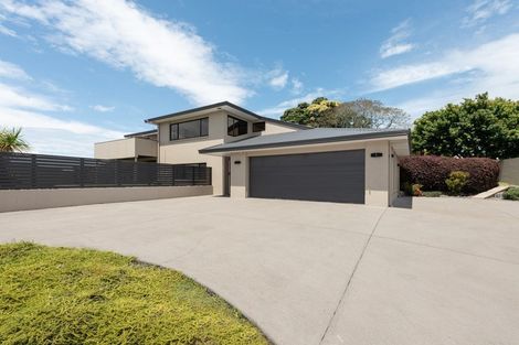 Photo of property in 43 Hillcrest Road, Otumoetai, Tauranga, 3110