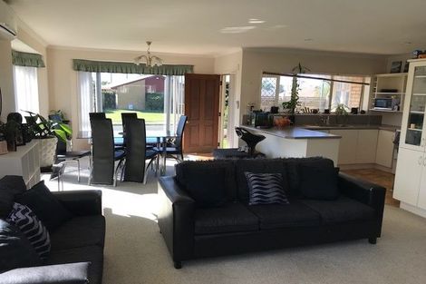 Photo of property in 30a Bayfair Drive, Mount Maunganui, 3116