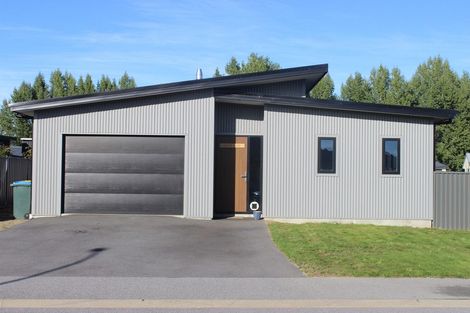 Photo of property in 1 Weaver Close, Alexandra, 9320