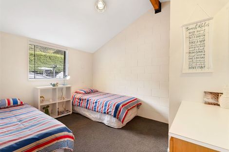 Photo of property in 1992 Queen Charlotte Drive, Momorangi Bay, Picton, 7281