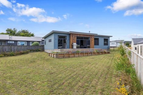 Photo of property in 71 John Norrie Place, Motuoapa, 3382