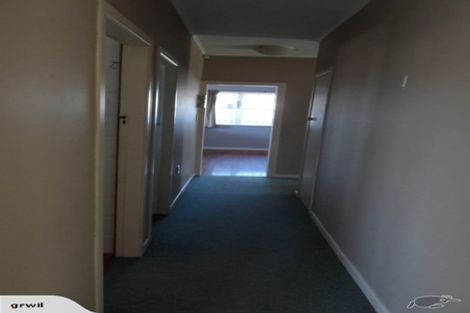 Photo of property in 325 Cambridge Road, Hillcrest, Hamilton, 3216