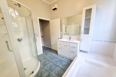 Photo of property in 126 Saint Kilda Road, Cambridge, 3493