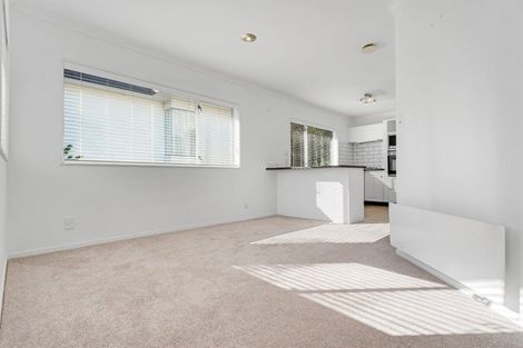 Photo of property in 2/36 Nihill Crescent, Mission Bay, Auckland, 1071