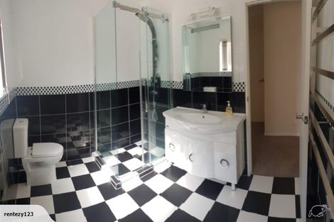 Photo of property in 30b Seacliffe Road, Hillsborough, Auckland, 1042