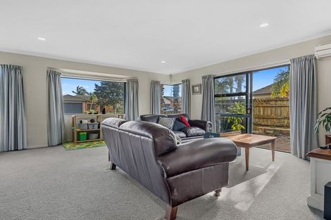 Photo of property in 27 Beachlands Place, Papamoa Beach, Papamoa, 3118