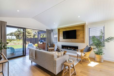 Photo of property in 122 Harakeke Drive, Wharewaka, Taupo, 3330