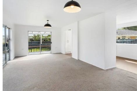 Photo of property in 14 Chantal Place, Red Hill, Papakura, 2110