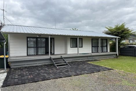 Photo of property in 22b Sandleigh Road, Hamilton Lake, Hamilton, 3204