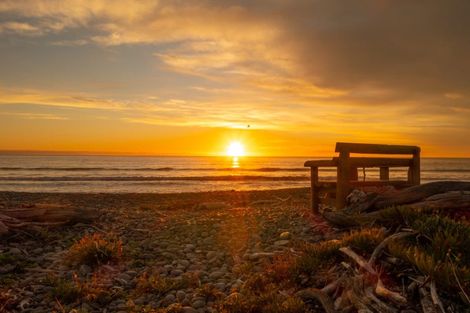 Photo of property in 120 Rarangi Beach Road, Rarangi, Blenheim, 7273