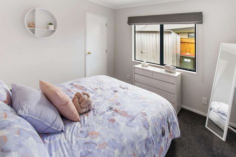 Photo of property in 5 Meridian Grove, Kelvin Grove, Palmerston North, 4414