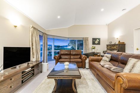 Photo of property in 7 Lakeside Villas, Whitby, Porirua, 5024