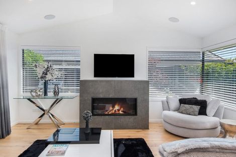 Photo of property in 87 Wingatui Road, Mosgiel, 9024