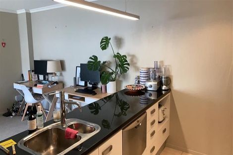 Photo of property in Bellagio Apartments, 5e/39 Taranaki Street, Te Aro, Wellington, 6011