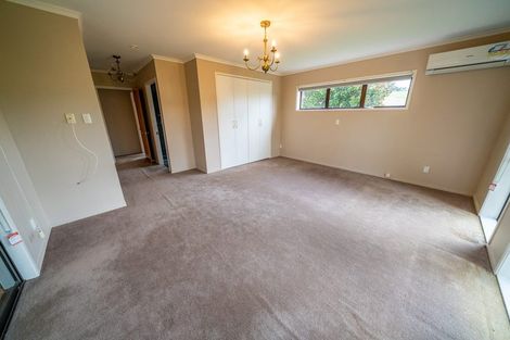 Photo of property in 248 Red Hills Road, Massey, Henderson, 0782