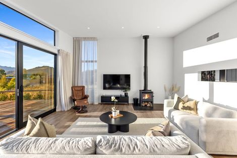 Photo of property in 41 Farrant Drive, Wanaka, 9305