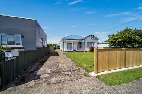 Photo of property in 56 Vogel Street, Hawera, 4610