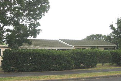 Photo of property in 5 Sunward Rise, Glenfield, Auckland, 0629