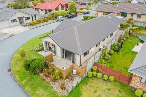 Photo of property in 16 Mcewen Crescent, Riverstone Terraces, Upper Hutt, 5018