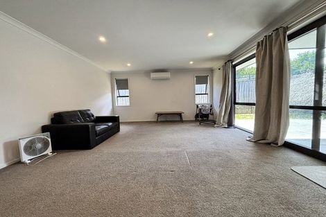 Photo of property in 8 Parkgrove Crescent, Pokeno, 2402