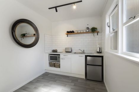 Photo of property in 213 Jervois Road, Herne Bay, Auckland, 1011