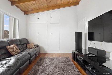 Photo of property in 287 Te Atatu Road, Te Atatu South, Auckland, 0610