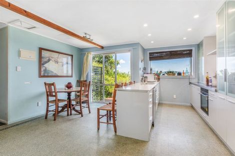 Photo of property in 13 The Track, Plimmerton, Porirua, 5026