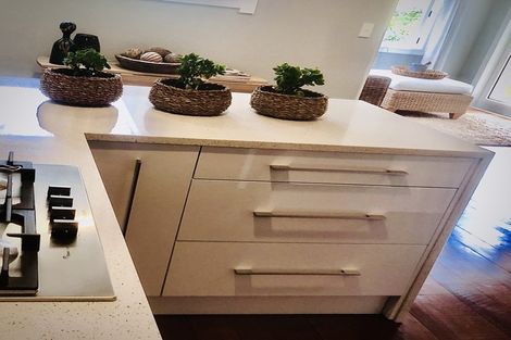 Photo of property in 27a Goldsmith Road, Hospital Hill, Napier, 4110