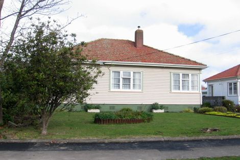 Photo of property in 44 Rangiora Avenue, Roslyn, Palmerston North, 4414