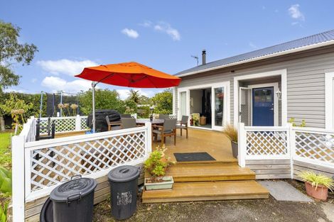 Photo of property in 1 Oriel Place, Levin, 5510