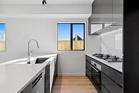 Photo of property in 5 Green Bamboo Road, Hobsonville, Auckland, 0616