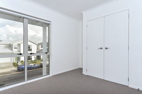 Photo of property in 29 Samuel Cassidy Avenue, Swanson, Auckland, 0614