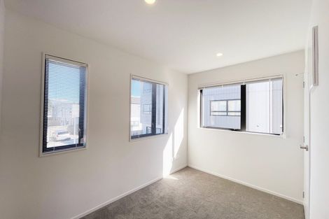 Photo of property in 8/8 Arney Road, Ranui, Auckland, 0612