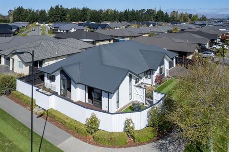 Photo of property in 20 Dunlops Crescent, Marshland, Christchurch, 8083