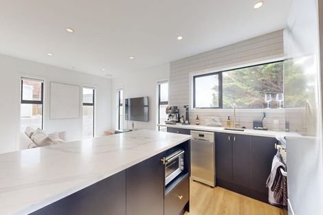 Photo of property in 8 Atlanta Grove, Brooklyn, Wellington, 6021