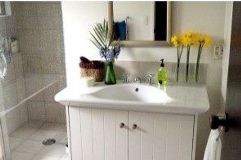 Photo of property in 3 Sarah Way, Crofton Downs, Wellington, 6035