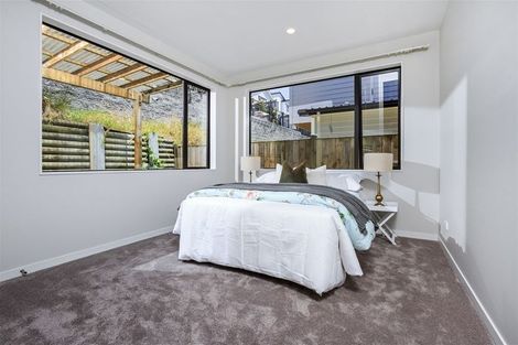 Photo of property in 24 Windlass Street, Long Bay, Auckland, 0630