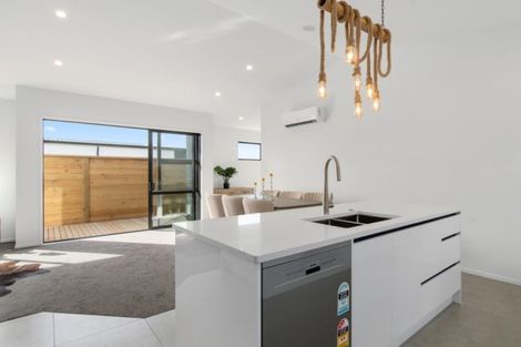 Photo of property in 32 Coast Boulevard, Papamoa Beach, Papamoa, 3118