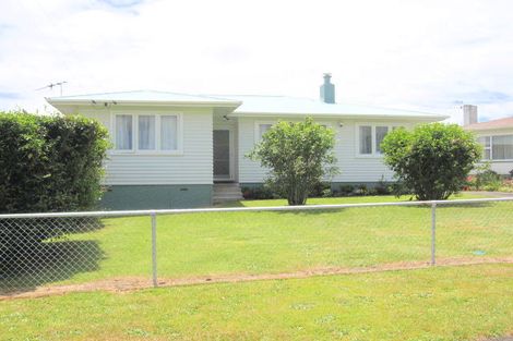 Photo of property in 23 Orchard Rise, Rosehill, Papakura, 2113