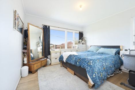 Photo of property in 23 Bedford Street, Te Atatu South, Auckland, 0610